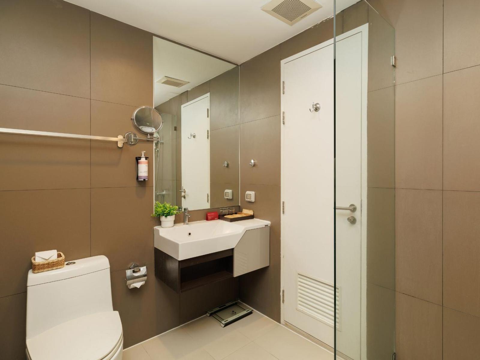 Mövenpick Residences Ekkamai Bangkok Bagian luar foto